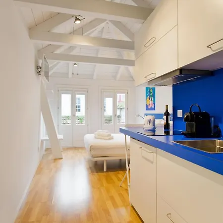 Downtown Cosy V Apartment