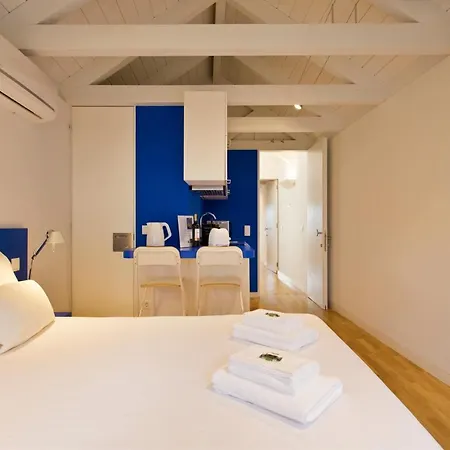 Downtown Cosy V Apartment